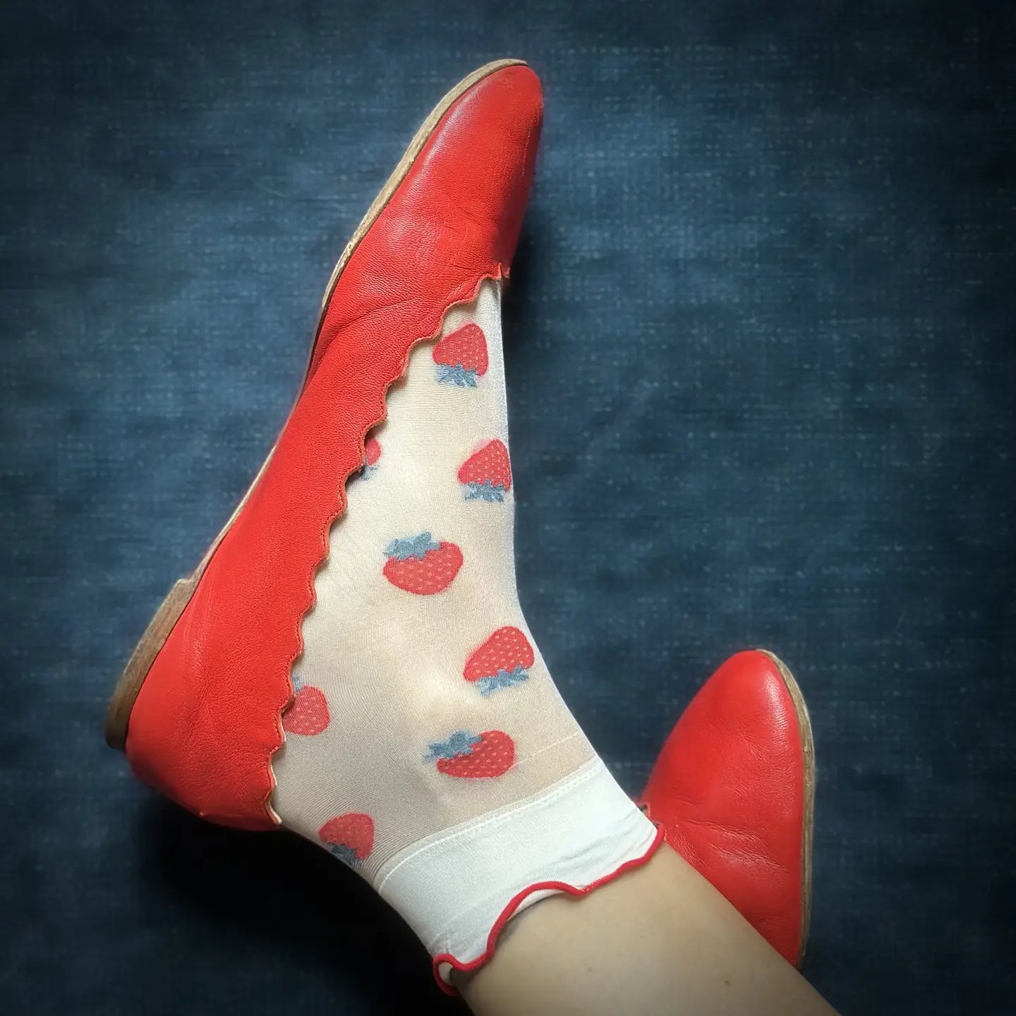Semi-Sheer Frilled Ankle Delilah Socks in Strawberry