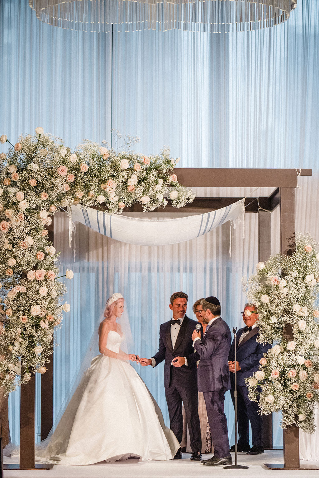 Clouds of Baby's Breath at the Langham Hotel