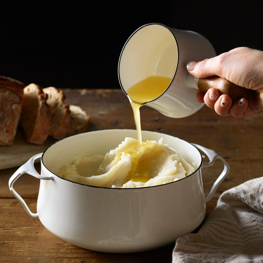 DANSK Kobenstyle 2QT 18センチ　ホワイト Købenstyle 2 QT. Casserole Dish