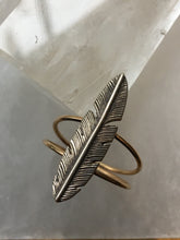 Miu Feather Ring