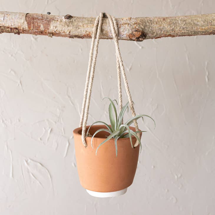 Azi Hanging Terracotta Planter